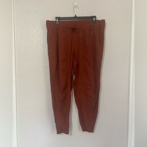 Lululemon Plus Size Dance Studio Mid-Rise Jogger
Full Length